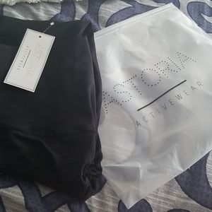 Astoria- Scrunch Booty Leggings